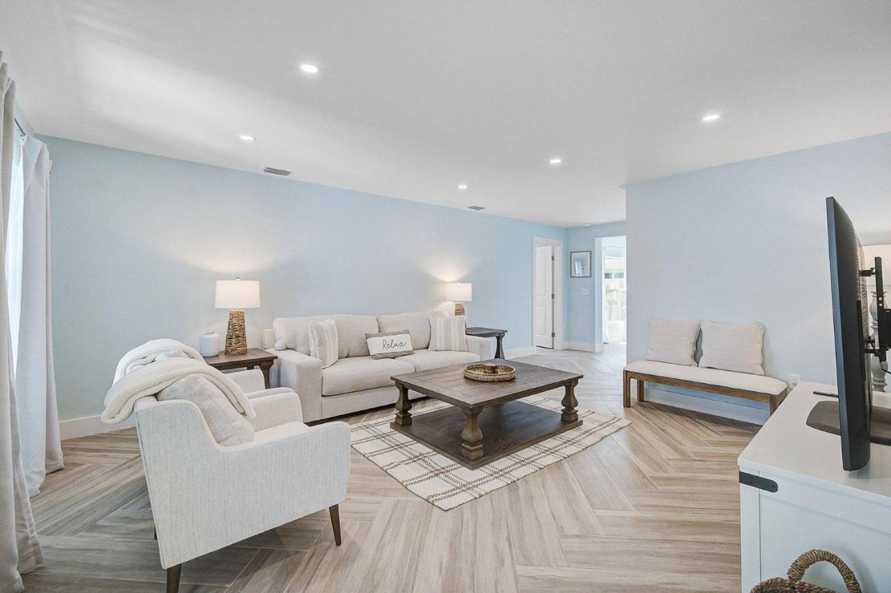 Tranquil Breeze Villa Bradenton Bagian luar foto