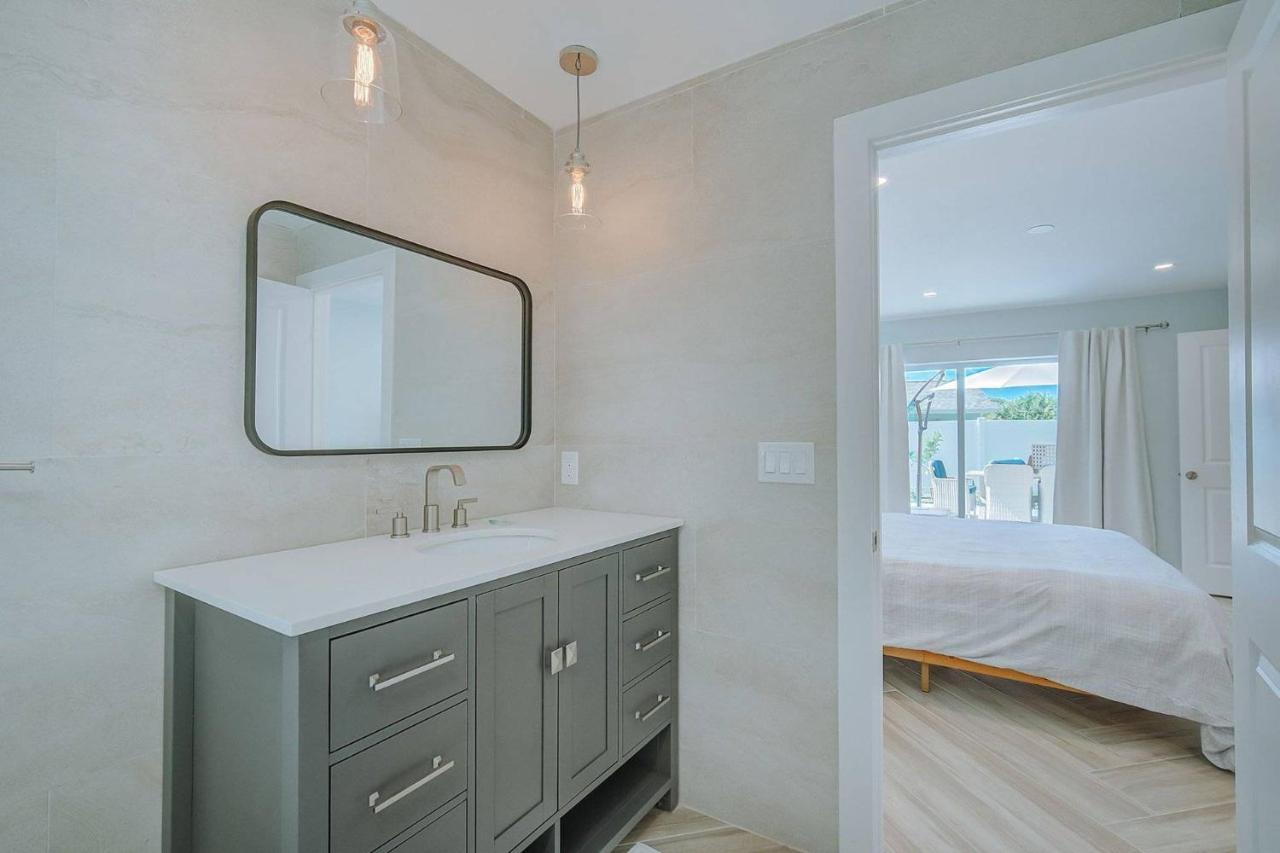 Tranquil Breeze Villa Bradenton Bagian luar foto