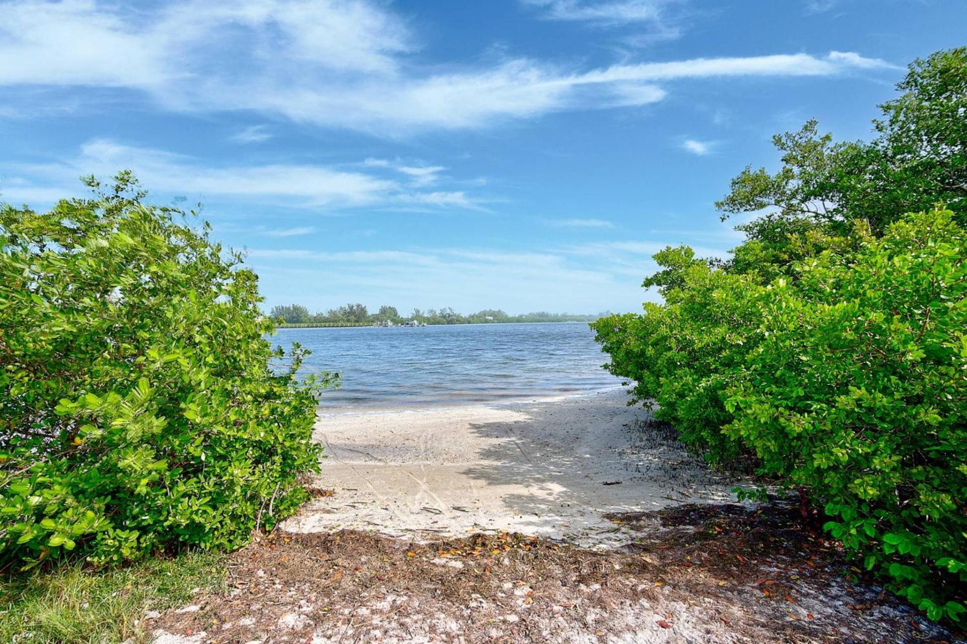 Tranquil Breeze Villa Bradenton Bagian luar foto